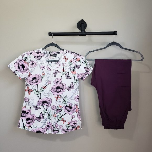 Grey's Anatomy White Floral Scrub Top Purple Cargo Scrub Pants Set Size Small - Picture 2 of 16